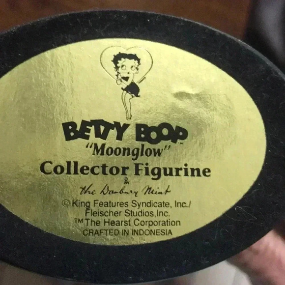 Betty Boop Moonglow. Extremely Rare. New with out tag - Picture 6 of 6